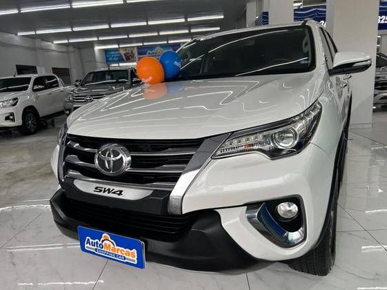 TOYOTA HILUX 2.8 4X4 CS 16V TURBO DIESEL 2P MANUAL TOYOTA HILUX 2.8 4X4 CS 16V TURBO DIESEL 2P MANUAL